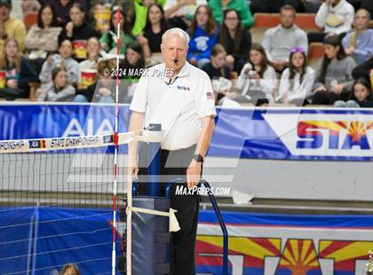 Thumbnail 1 in Sunrise Mountain vs. Horizon (AIA 5A Final) photogallery.