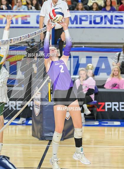 Thumbnail 3 in Sunrise Mountain vs. Horizon (AIA 5A Final) photogallery.