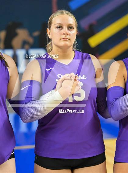 Thumbnail 3 in Sunrise Mountain vs. Horizon (AIA 5A Final) photogallery.