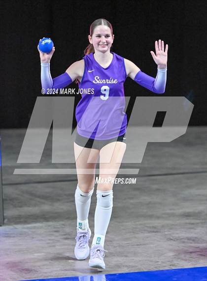 Thumbnail 3 in Sunrise Mountain vs. Horizon (AIA 5A Final) photogallery.