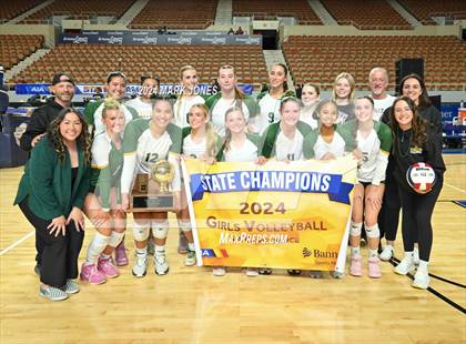 Thumbnail 3 in Sunrise Mountain vs. Horizon (AIA 5A Final) photogallery.