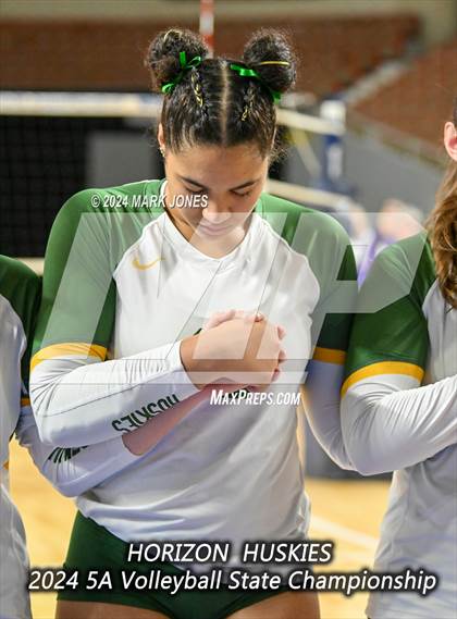 Thumbnail 1 in Sunrise Mountain vs. Horizon (AIA 5A Final) photogallery.