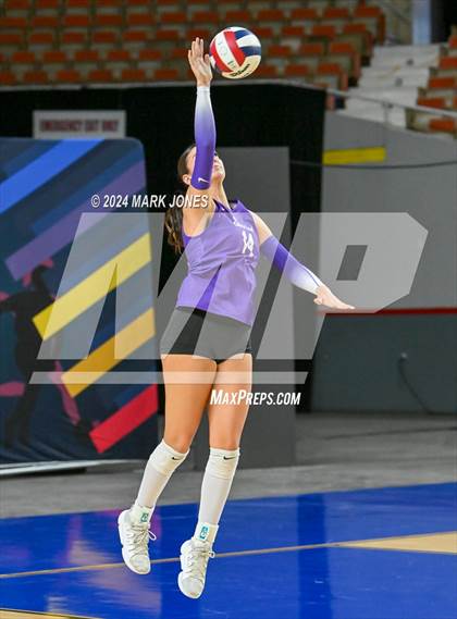 Thumbnail 2 in Sunrise Mountain vs. Horizon (AIA 5A Final) photogallery.