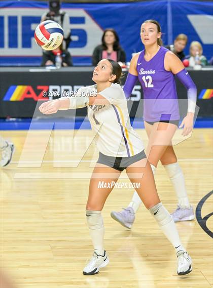 Thumbnail 3 in Sunrise Mountain vs. Horizon (AIA 5A Final) photogallery.