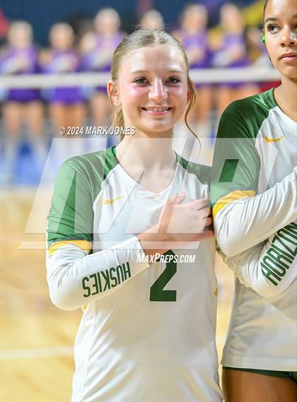 Thumbnail 3 in Sunrise Mountain vs. Horizon (AIA 5A Final) photogallery.