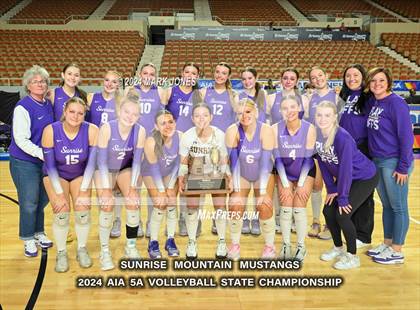 Thumbnail 2 in Sunrise Mountain vs. Horizon (AIA 5A Final) photogallery.