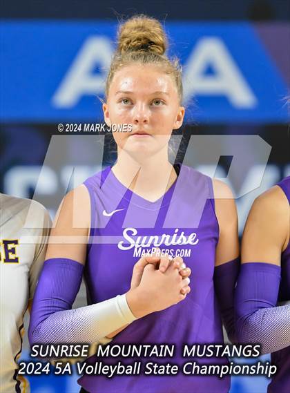 Thumbnail 2 in Sunrise Mountain vs. Horizon (AIA 5A Final) photogallery.