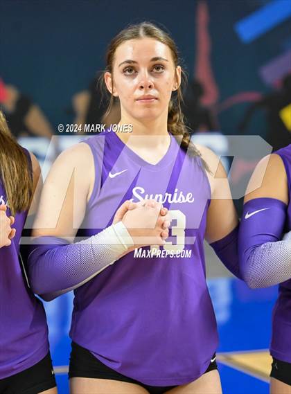 Thumbnail 1 in Sunrise Mountain vs. Horizon (AIA 5A Final) photogallery.