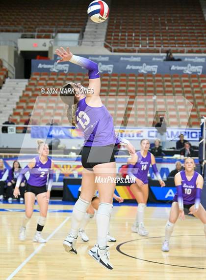 Thumbnail 2 in Sunrise Mountain vs. Horizon (AIA 5A Final) photogallery.