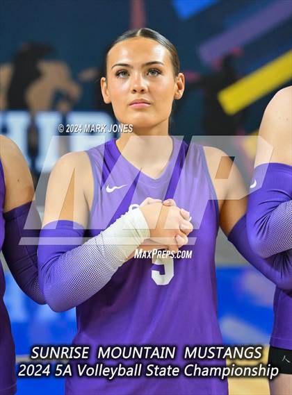 Thumbnail 3 in Sunrise Mountain vs. Horizon (AIA 5A Final) photogallery.