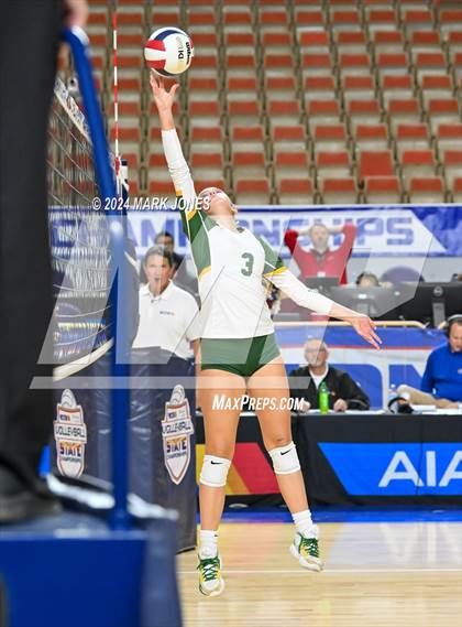 Thumbnail 2 in Sunrise Mountain vs. Horizon (AIA 5A Final) photogallery.