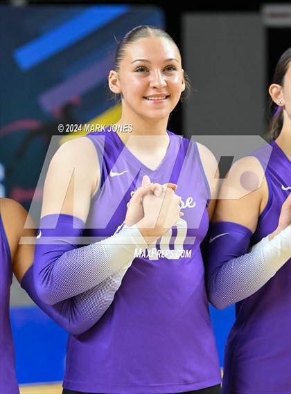 Thumbnail 1 in Sunrise Mountain vs. Horizon (AIA 5A Final) photogallery.