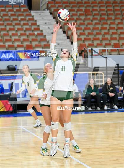 Thumbnail 1 in Sunrise Mountain vs. Horizon (AIA 5A Final) photogallery.