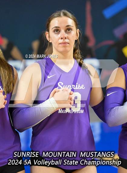 Thumbnail 2 in Sunrise Mountain vs. Horizon (AIA 5A Final) photogallery.