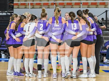 Thumbnail 3 in Sunrise Mountain vs. Horizon (AIA 5A Final) photogallery.