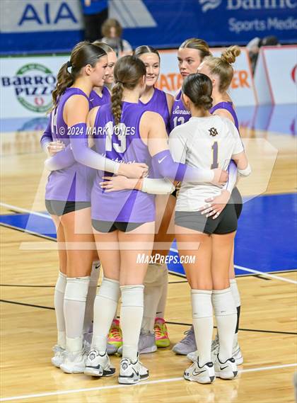 Thumbnail 1 in Sunrise Mountain vs. Horizon (AIA 5A Final) photogallery.