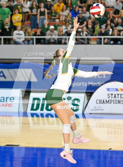 Thumbnail 2 in Sunrise Mountain vs. Horizon (AIA 5A Final) photogallery.