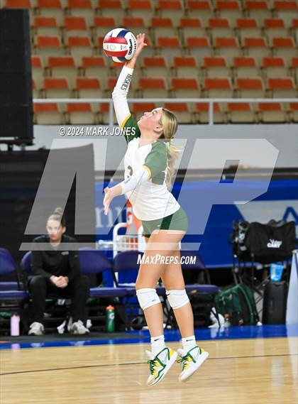 Thumbnail 1 in Sunrise Mountain vs. Horizon (AIA 5A Final) photogallery.