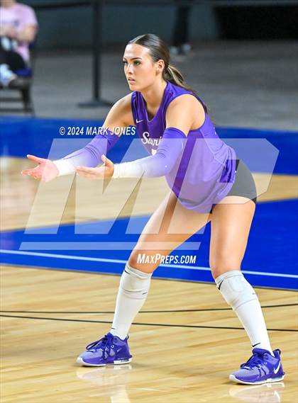 Thumbnail 2 in Sunrise Mountain vs. Horizon (AIA 5A Final) photogallery.