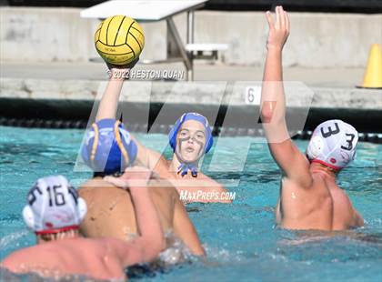 Thumbnail 2 in Punahou vs. Redondo Union (Villa Park Classic) photogallery.