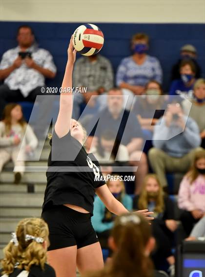 Thumbnail 3 in Ooltewah @ Sale Creek photogallery.