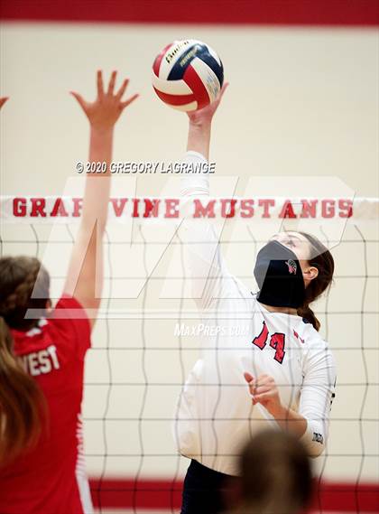 Thumbnail 3 in Northwest vs Grapevine photogallery.