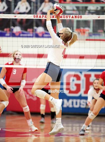 Thumbnail 1 in Northwest vs Grapevine photogallery.