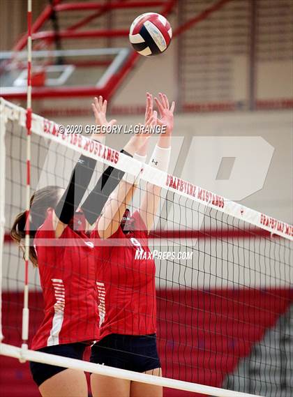 Thumbnail 2 in Northwest vs Grapevine photogallery.