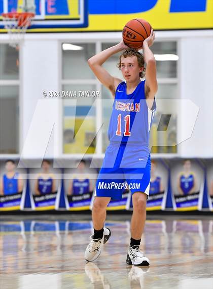 Thumbnail 3 in Gorman @ Huckabay photogallery.