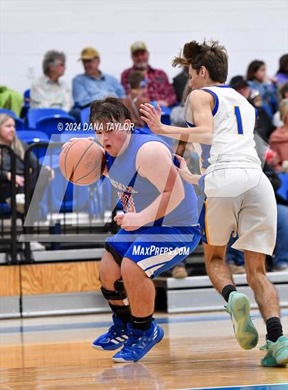 Thumbnail 3 in Gorman @ Huckabay photogallery.