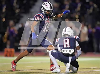 Thumbnail 1 in Alvarado @ Life Waxahachie photogallery.