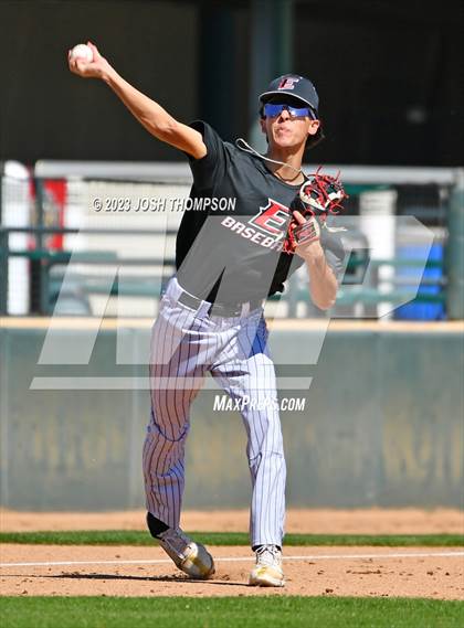 Thumbnail 1 in Etiwanda @ Chino Hills photogallery.