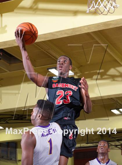 Thumbnail 3 in Montverde Academy vs. Sagemont (Dick's Sporting Goods National Tournament) photogallery.