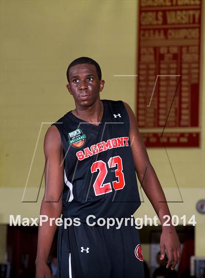 Thumbnail 2 in Montverde Academy vs. Sagemont (Dick's Sporting Goods National Tournament) photogallery.