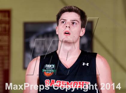 Thumbnail 3 in Montverde Academy vs. Sagemont (Dick's Sporting Goods National Tournament) photogallery.