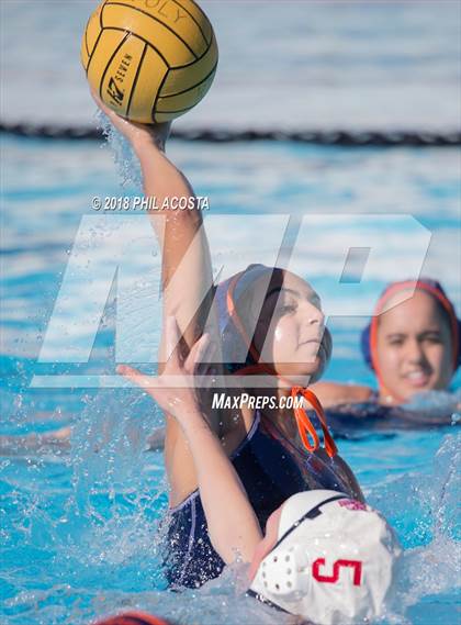 Thumbnail 3 in Polytechnic vs La Salle photogallery.