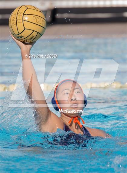 Thumbnail 1 in Polytechnic vs La Salle photogallery.