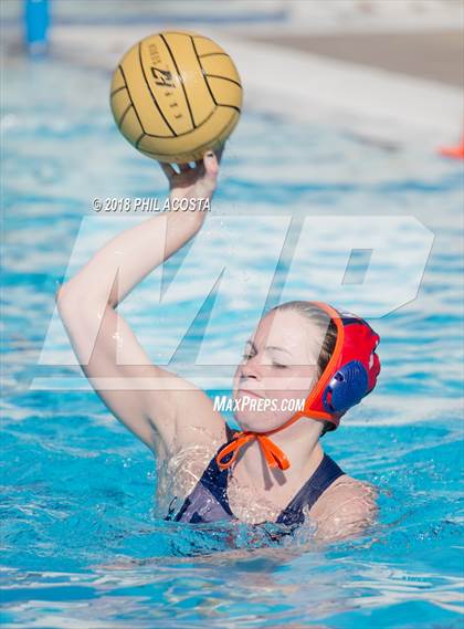 Thumbnail 3 in Polytechnic vs La Salle photogallery.