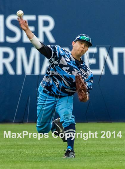Thumbnail 2 in Valley Christian vs. Huntington Beach photogallery.