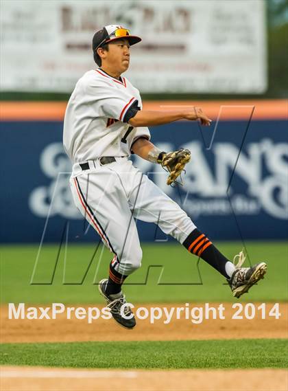 Thumbnail 1 in Valley Christian vs. Huntington Beach photogallery.