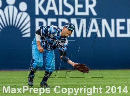 Thumbnail 3 in Valley Christian vs. Huntington Beach photogallery.