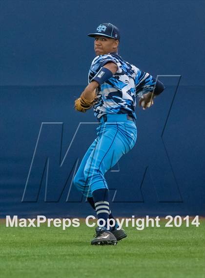 Thumbnail 2 in Valley Christian vs. Huntington Beach photogallery.