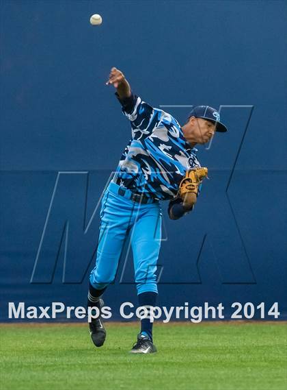 Thumbnail 3 in Valley Christian vs. Huntington Beach photogallery.