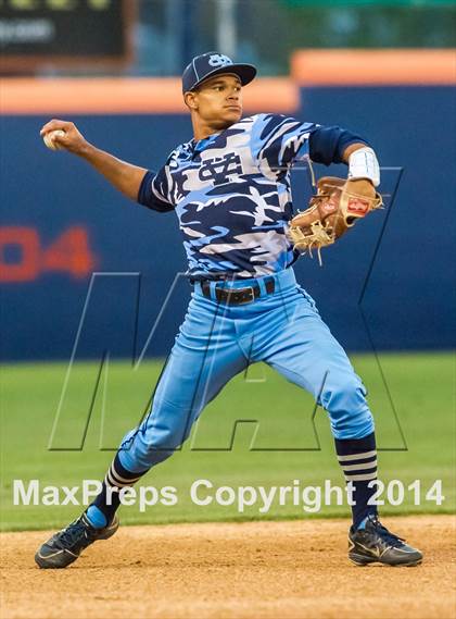 Thumbnail 2 in Valley Christian vs. Huntington Beach photogallery.