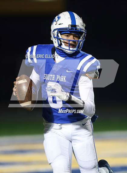 Thumbnail 3 in Central Clarion [Clarion/Clarion-Limestone/North Clarion] vs South Park (PIAA 2A Semifinal) photogallery.