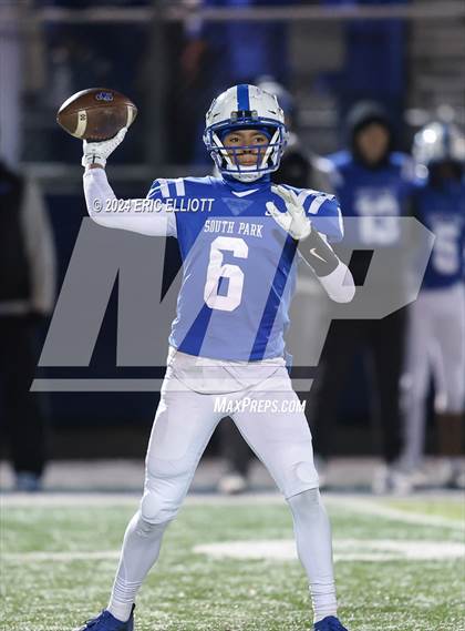 Thumbnail 2 in Central Clarion [Clarion/Clarion-Limestone/North Clarion] vs South Park (PIAA 2A Semifinal) photogallery.