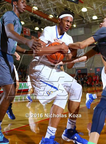 Thumbnail 2 in Chino Hills vs. Bishop Gorman (Nike Extravaganza) photogallery.