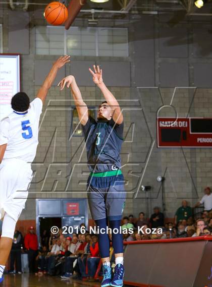 Thumbnail 2 in Chino Hills vs. Bishop Gorman (Nike Extravaganza) photogallery.