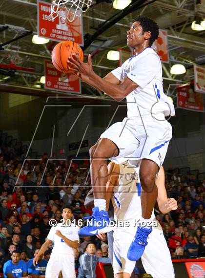 Thumbnail 1 in Chino Hills vs. Bishop Gorman (Nike Extravaganza) photogallery.