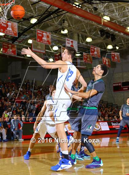 Thumbnail 1 in Chino Hills vs. Bishop Gorman (Nike Extravaganza) photogallery.